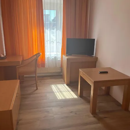 Otel Post 15 Braunau am Inn