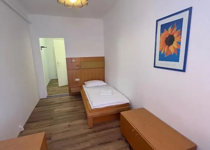 Post 15 2* Braunau am Inn